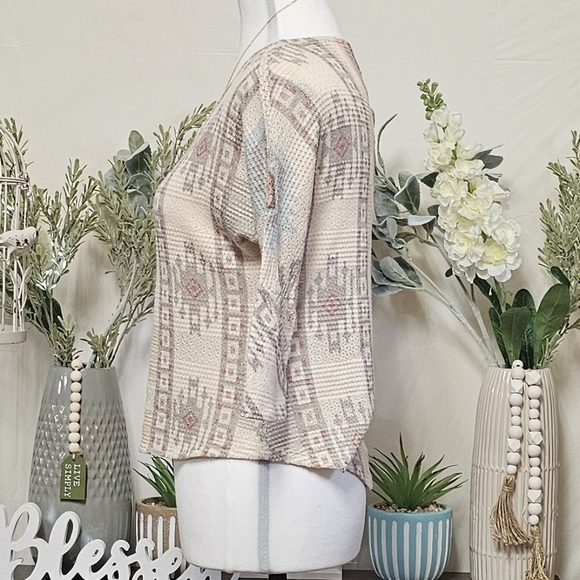 BLU PLANET | Southwestern Motif Textured KNIT CROP TOP - Picture 9 of 15